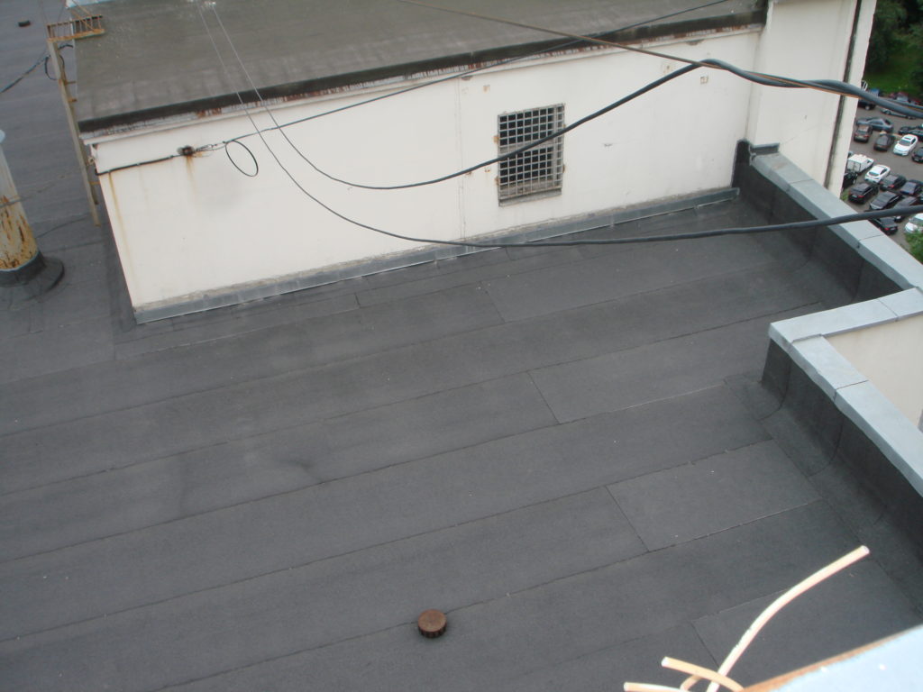 Устройство рулонной крыши в жилом доме
